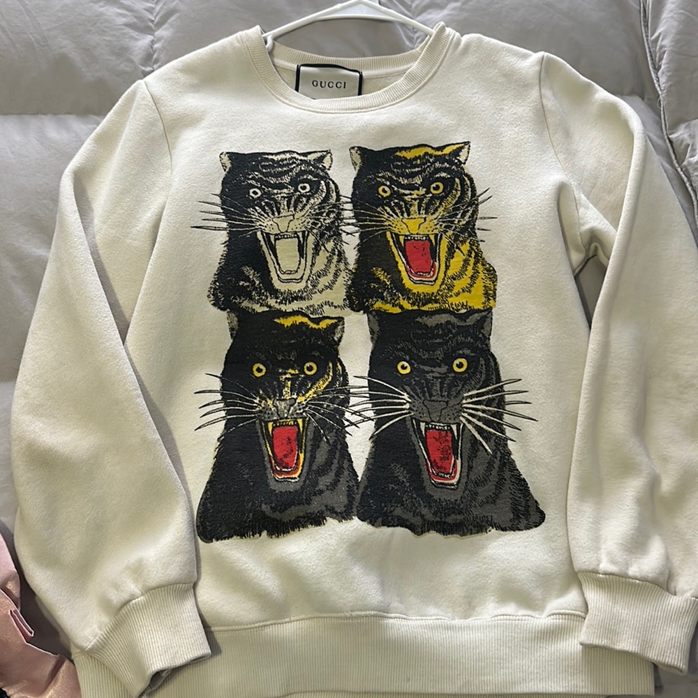 Gucci sweater
